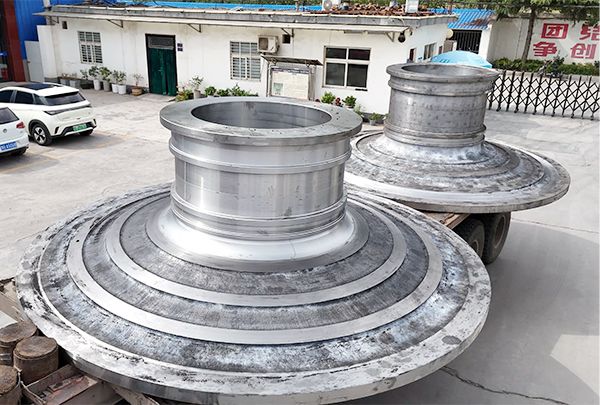 鑄鋼件加工廠家如何應對大型鑄鋼件加工過程中出現(xiàn)的熱應力問題？